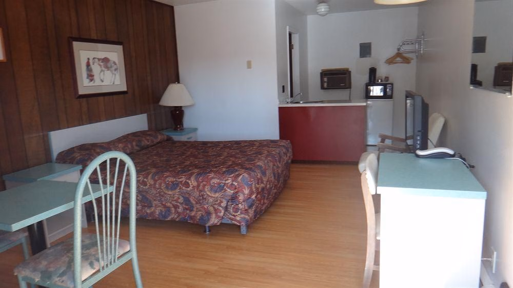 Sportsman Motel2