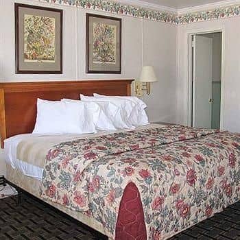 New Swainsboro Inn New Swainsboro Inn