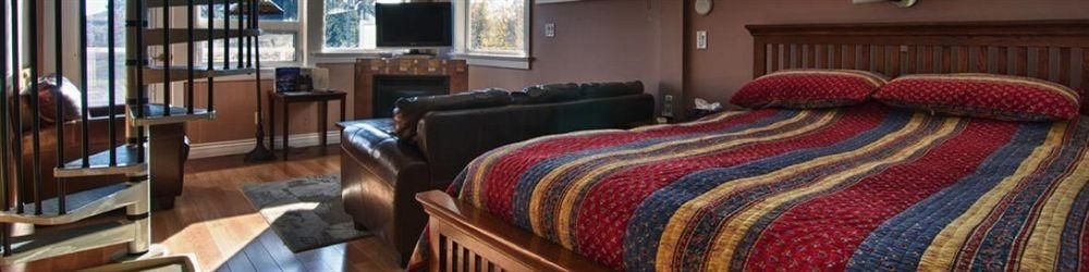Birds of a Feather Oceanfront Bed & Breakfast4