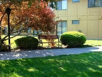 Pinecrest Inn Idaho Falls1
