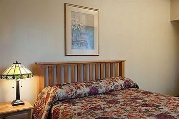 Banff Y Mountain Lodge0
