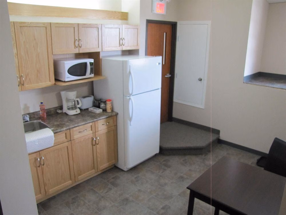Nettys Nest Visitor Lodge1