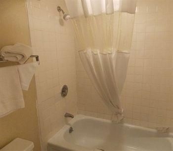 Country Hearth Inn1