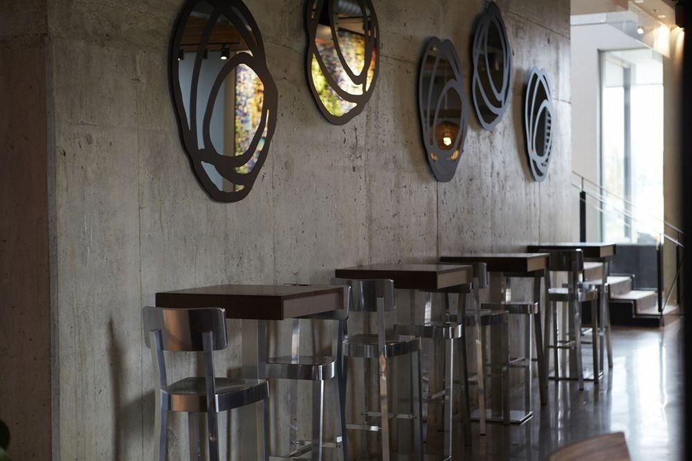 ALT Hotel Toronto Pearson3