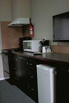 Surrey Central Inn1