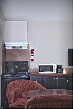 Surrey Central Inn2