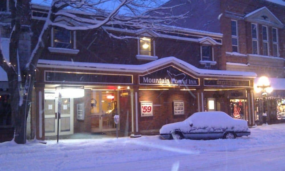 Mountain Hound Inn Mountain Hound Inn