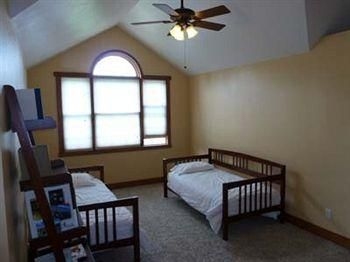 Bad Rock Bed and Breakfast Inn1