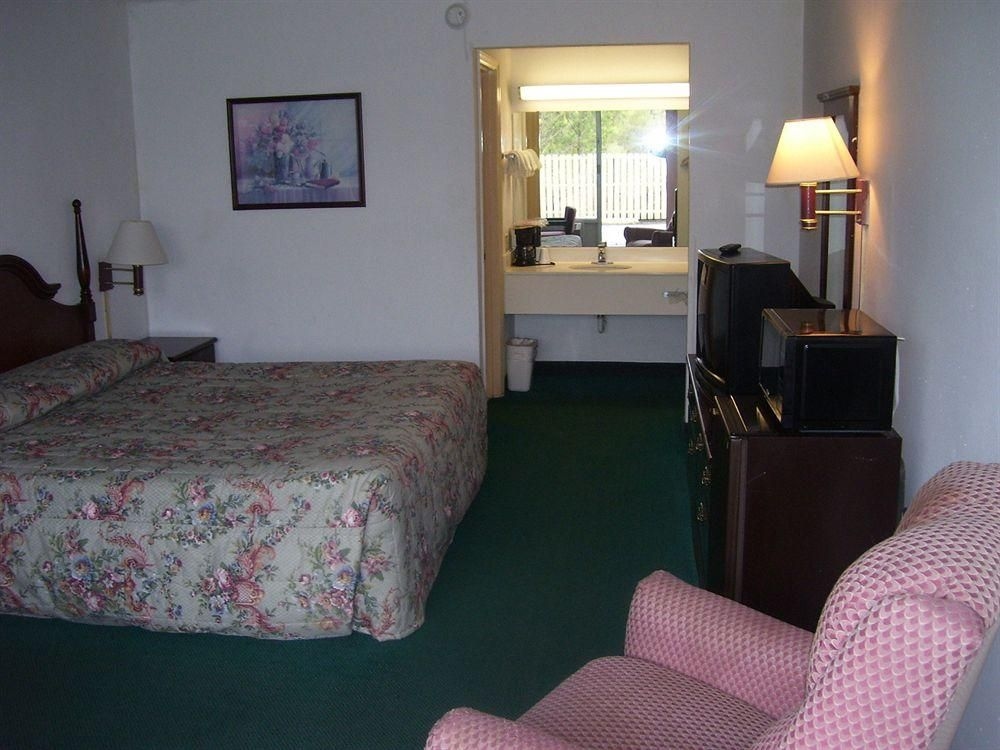 Palms Inn & Suites0