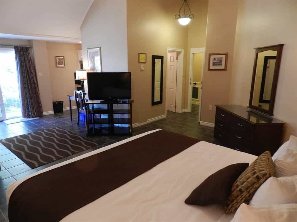 Fundy Complex Dockside Suites