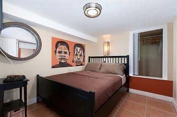 Commercial Drive Accommodations Commercial Drive Accommodations