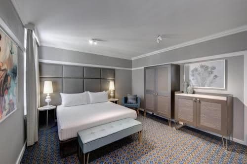 Heritage King Room