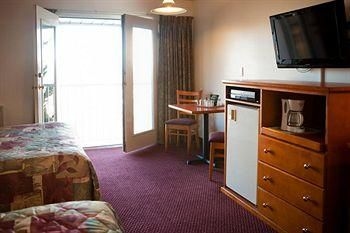 Maverick Motor Inn2
