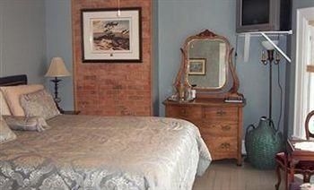 Green Oaks Bed and Breakfast3