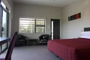 Amity Court Motel