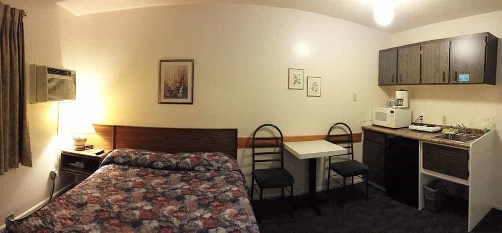 Fuller Lake Motel