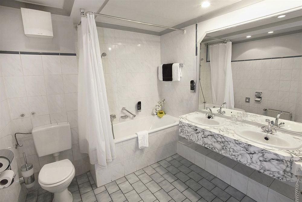 Royal by Centro Comfort1