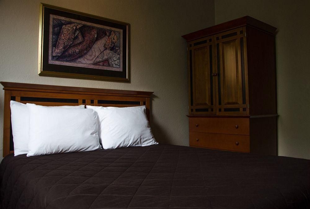 Hotel Ambassador4