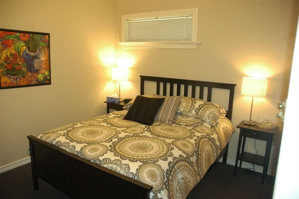 Cambie Lodge B&B2