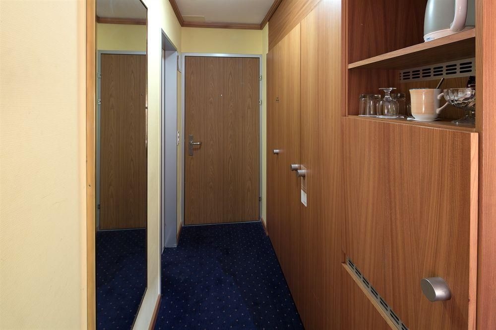 Stay at Zurich Airport1
