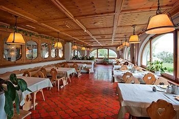 Guesthouse & Aparthotel Chesa Silva4