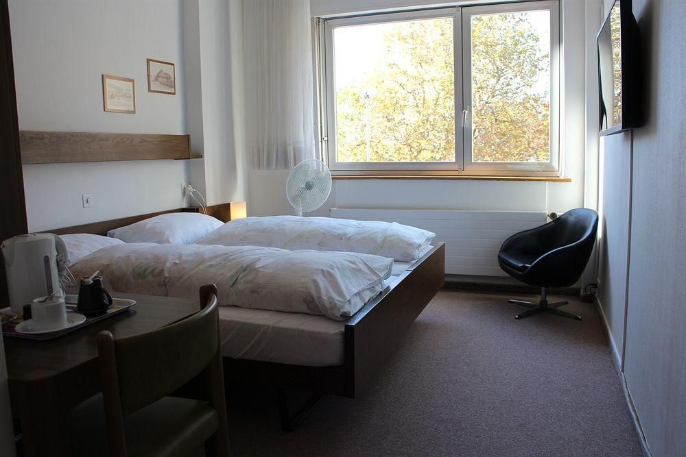 Hotel Bahnhof1