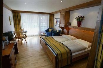 Bernerhof Swiss Quality Hotel Gstaad1
