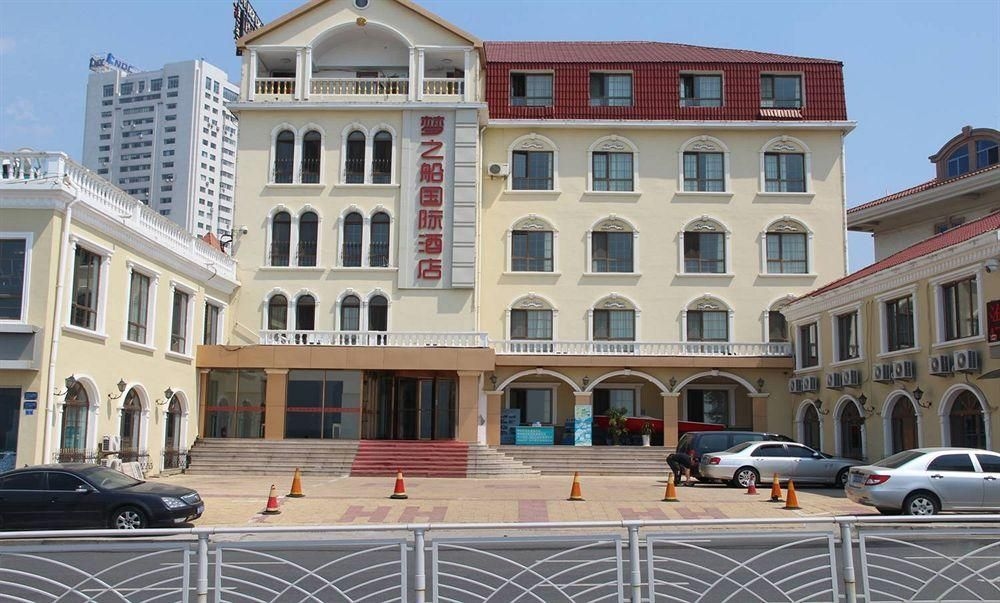 Qingdao Dream Ship Hotel4