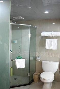 GreenTree Inn Shanghai Century Park Hotel1