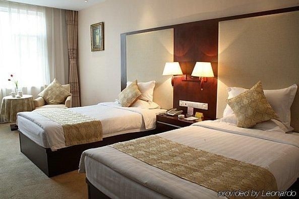 Qingdao Airport Hotel0