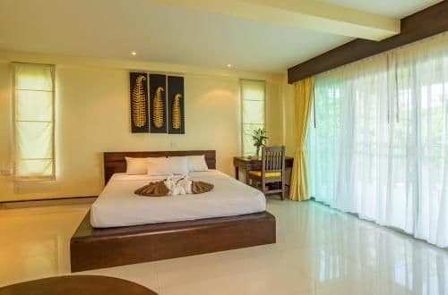 Beach Front Double Room with Bathtub