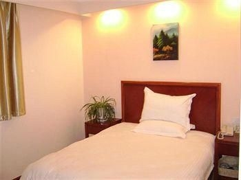 GreenTree Inn Nanjing Yinqiao Market Hotel0