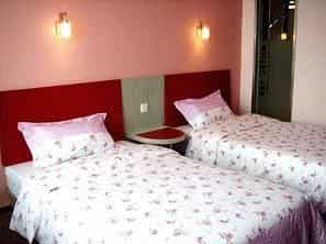 Motel168 Zhongshan XinZhong Road Inn