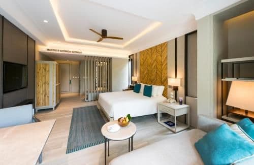 Grand Garden Pavilion King Room - Free Airport Shuttle