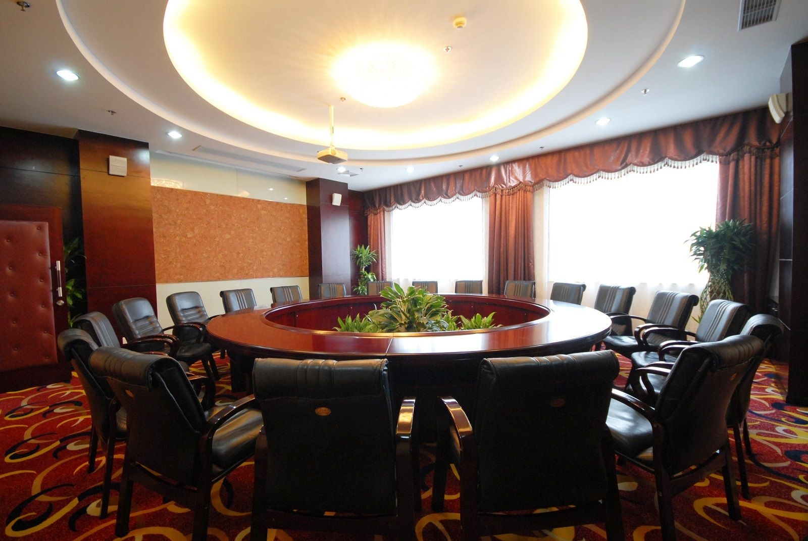 Peach Blossom Castle Hotel2