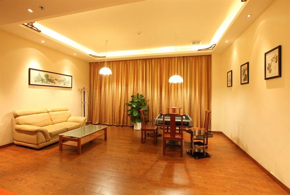 Cedar Hotel4