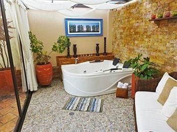 Hotel Boutique Confort Suites2