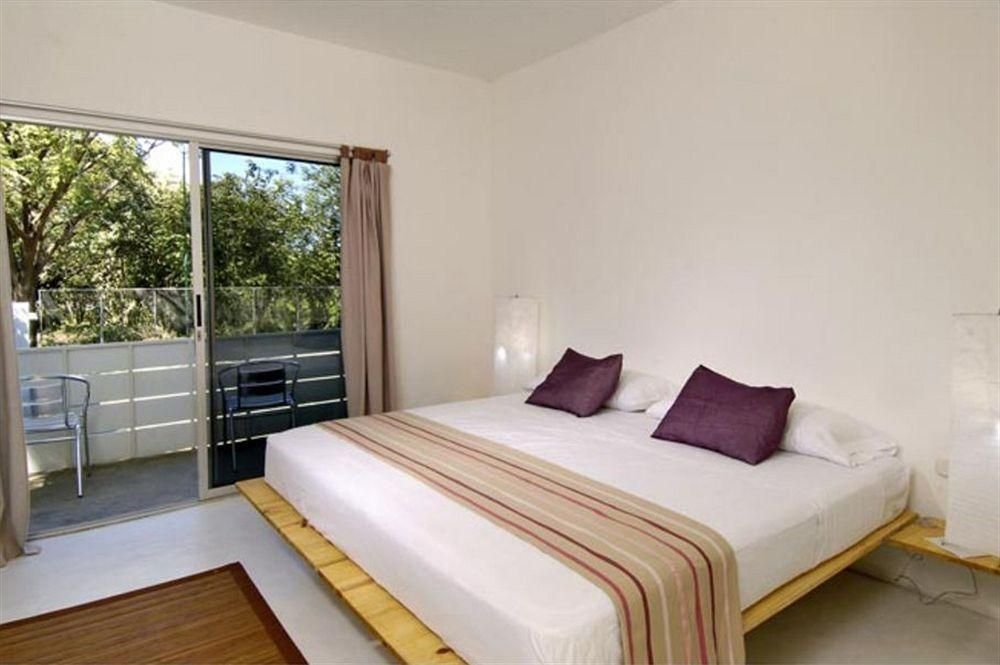 15 love bed and breakfast2