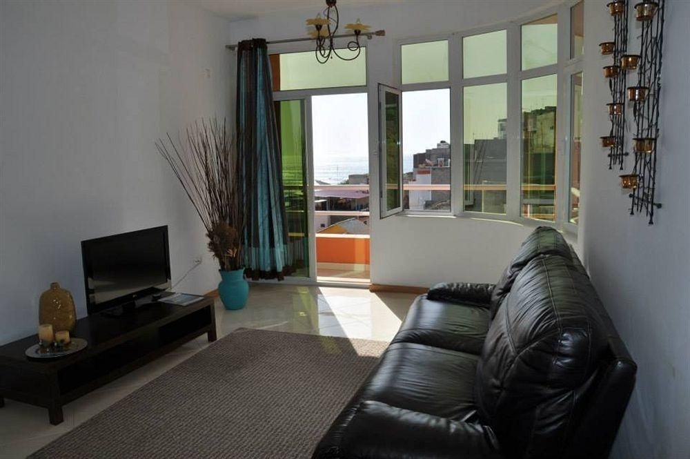 Aparthotel Gambodjeu3