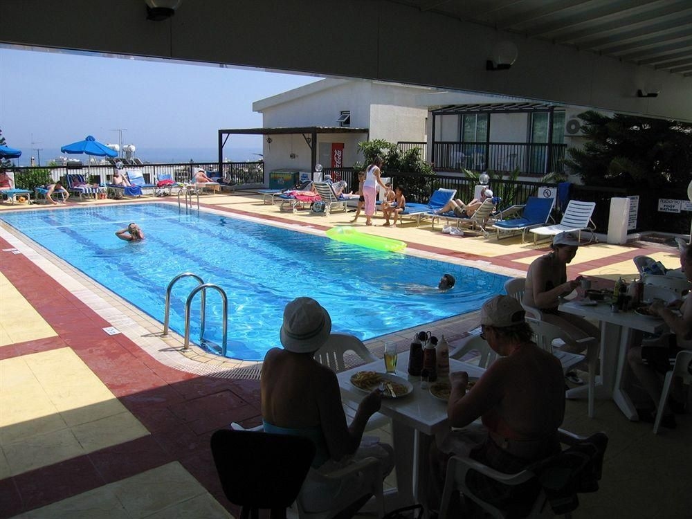 Aphelandra Hotel Apartments4