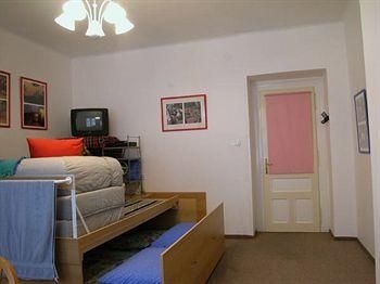 Prague's Rainbow Guest House3