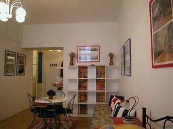Prague's Rainbow Guest House1