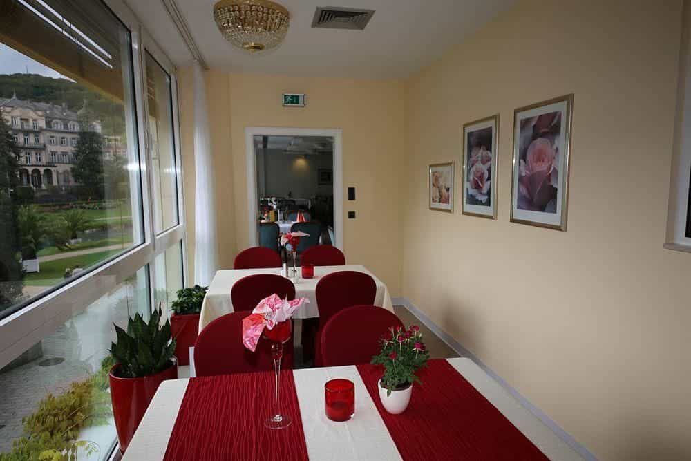 Villa Thea Kur-Hotel am Rosengarten