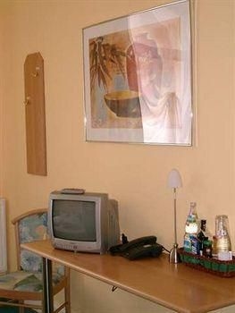 Hotel Classic Inn1