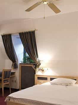 ROMANTIK HOTEL AUGSBURGER HOF