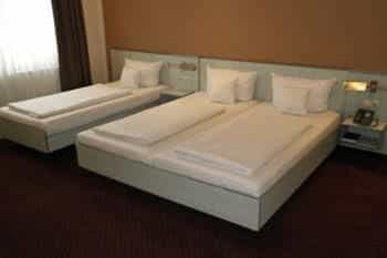 Hotel Attach Hotel Attach
