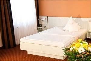 Hotel Attach4