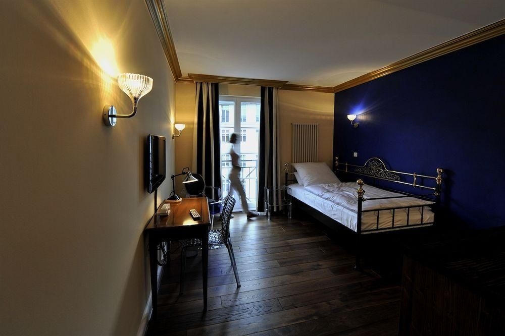 Hotel the Dude3
