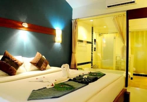 Deluxe Double Room with Pool View
