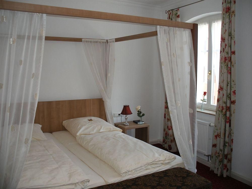 Boutiquehotel Goldene Rose1